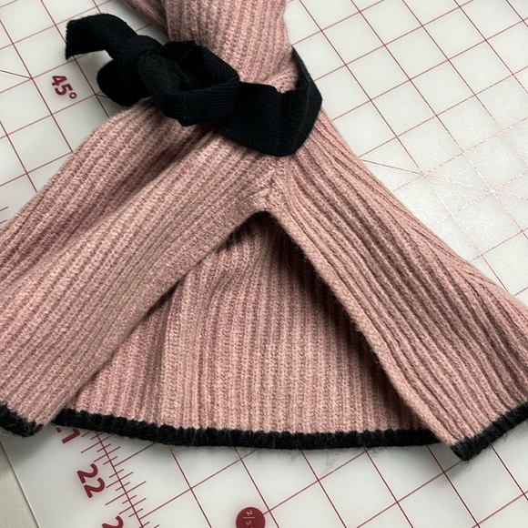 THYME & HONEY NWT Pink/Black Bow Ruffle Cuff Mock Neck Boho/Cottage Sweater S - Picture 5 of 15